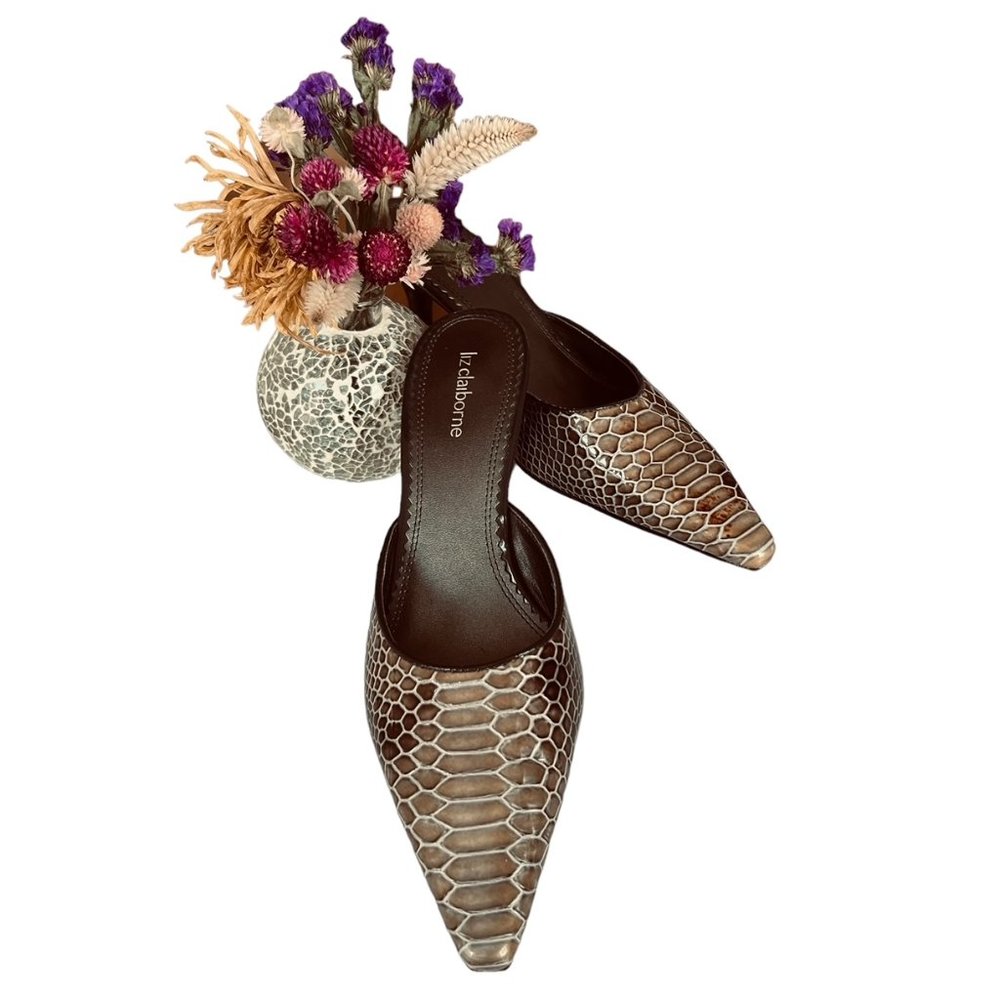 Liz Claiborne Leather Reptile Design Mules Size 7.5